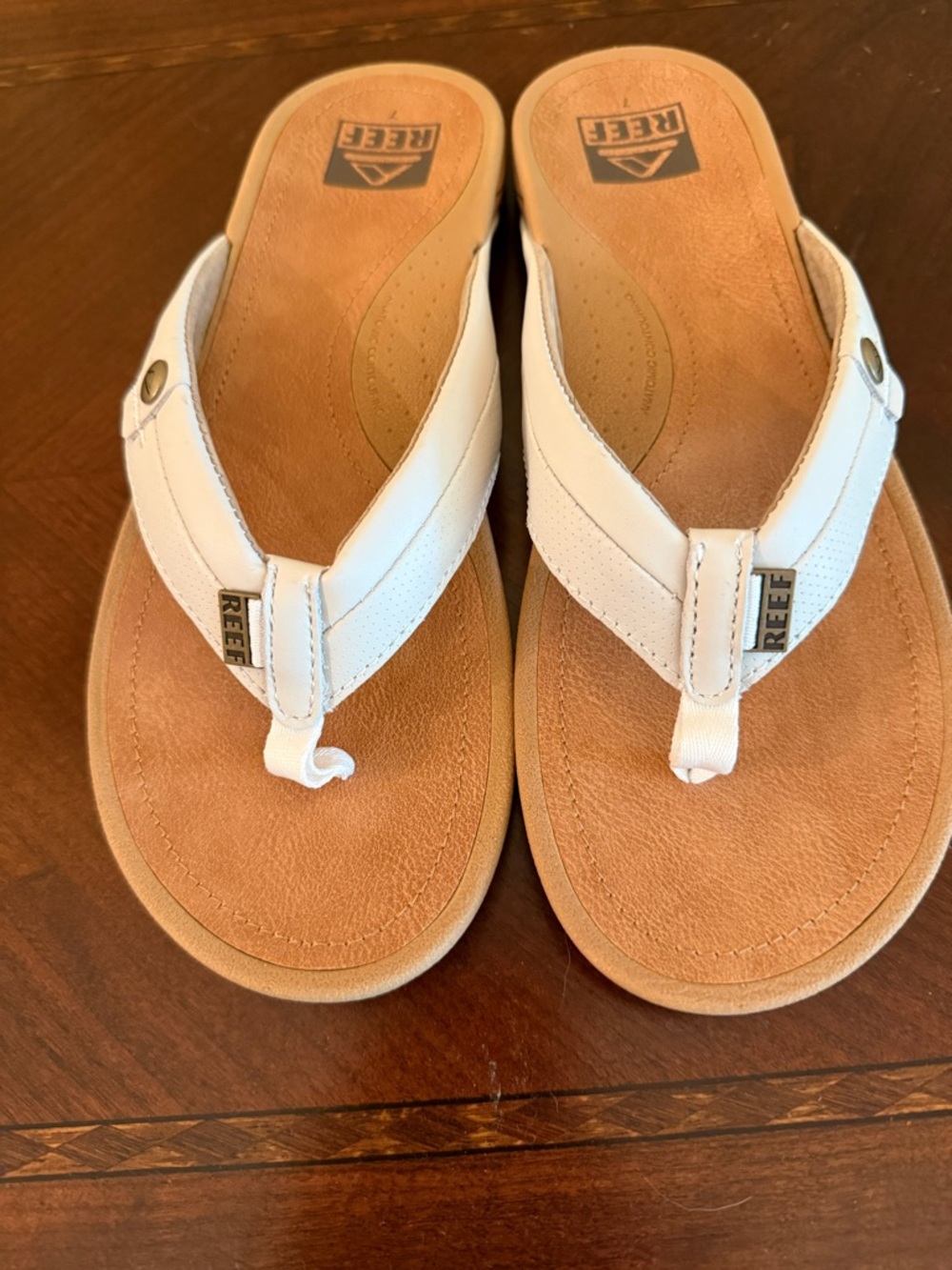 Reef Women’s White and Tan Cushioned Thong Sandals